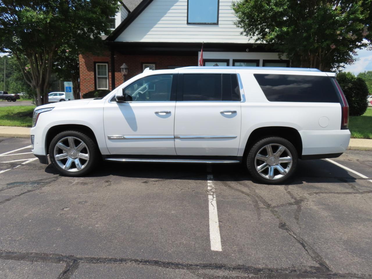 Cadillac Escalade ESV Premium 4WD 2018