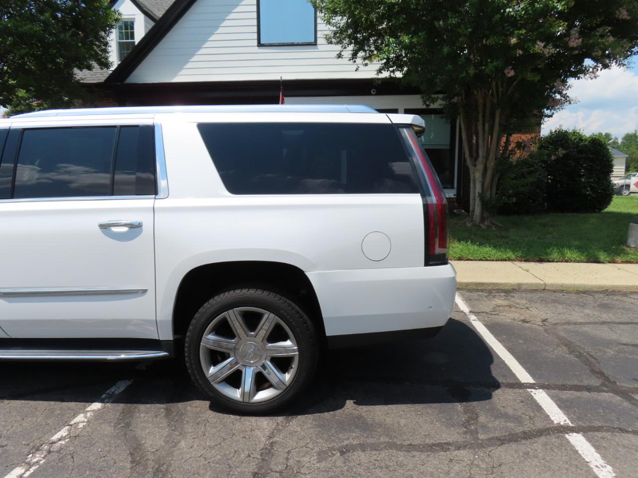 Cadillac Escalade ESV Premium 4WD 2018