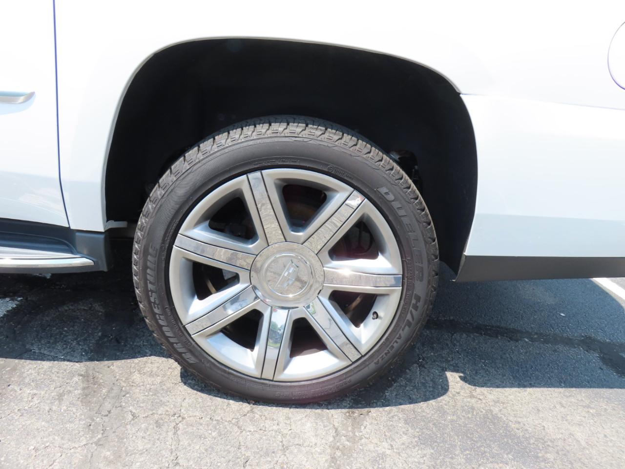 Cadillac Escalade ESV Premium 4WD 2018