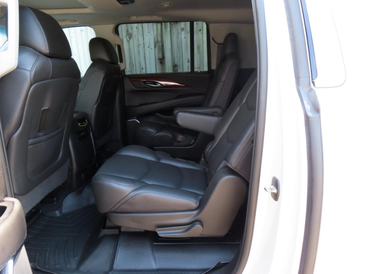 Cadillac Escalade ESV Premium 4WD 2018