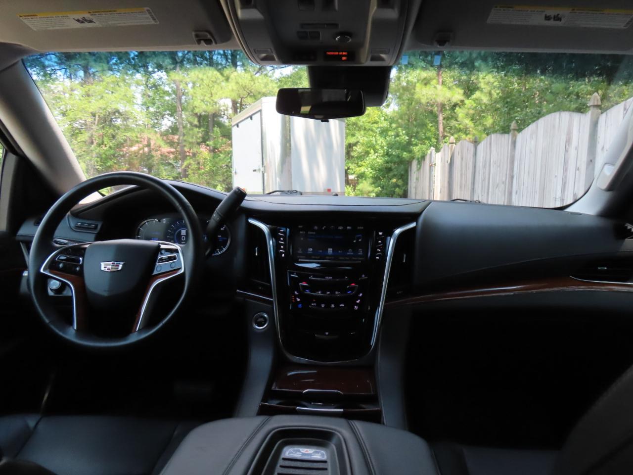 Cadillac Escalade ESV Premium 4WD 2018