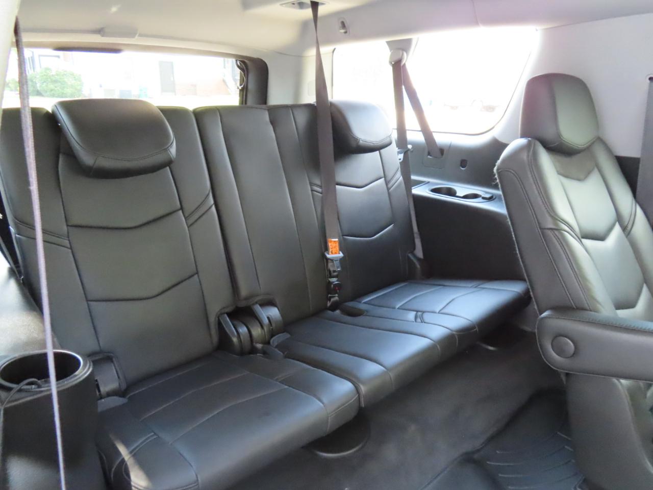 Cadillac Escalade ESV Premium 4WD 2018