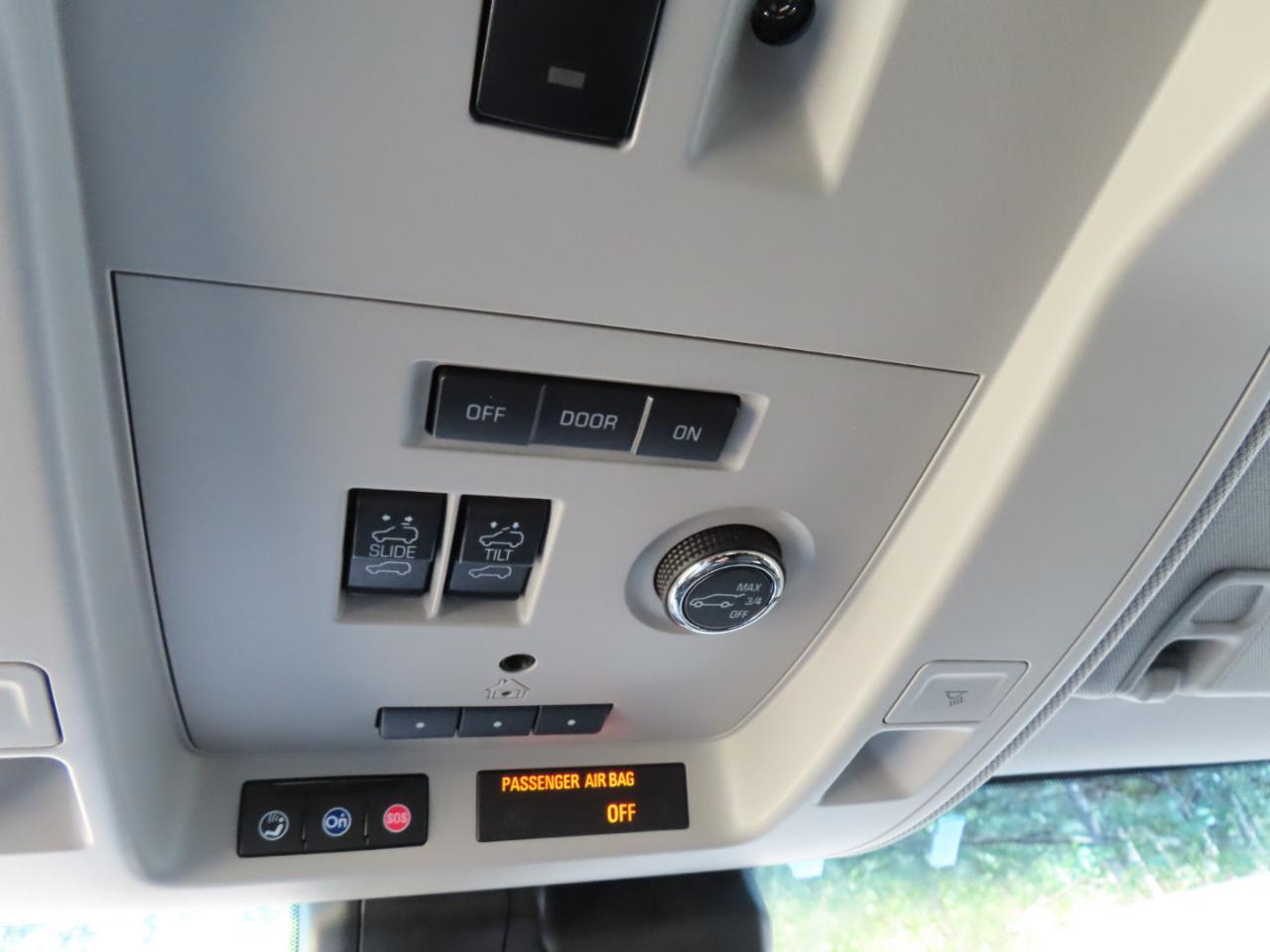 Cadillac Escalade ESV Premium 4WD 2018