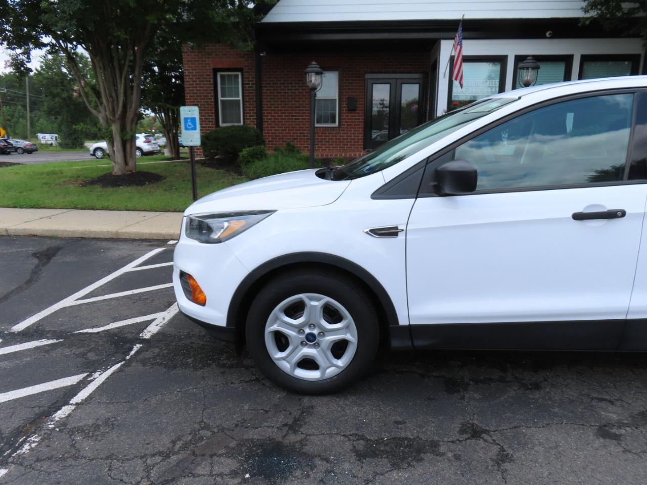 Ford Escape S FWD 2019