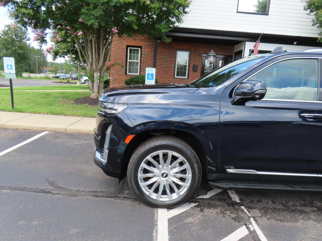 Cadillac Escalade Premium Luxury AWD 2021