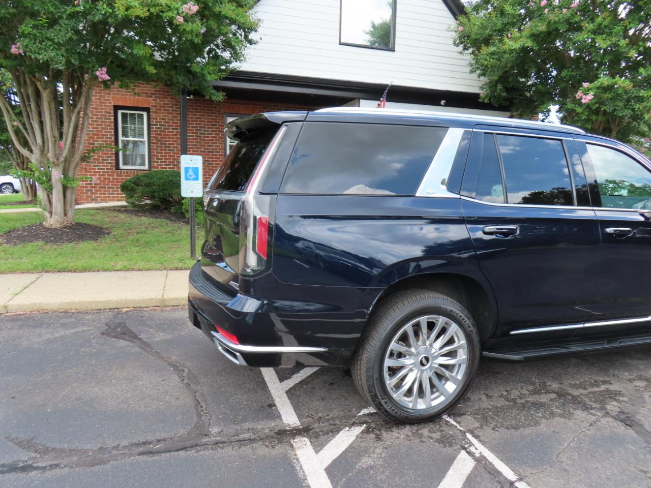 Cadillac Escalade Premium Luxury AWD 2021