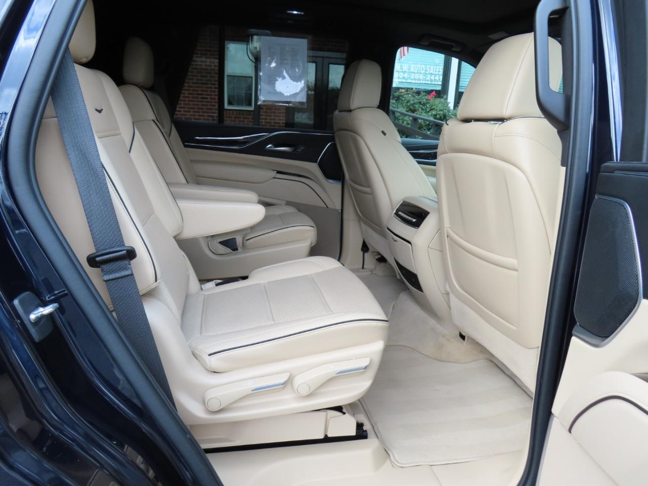 Cadillac Escalade Premium Luxury AWD 2021