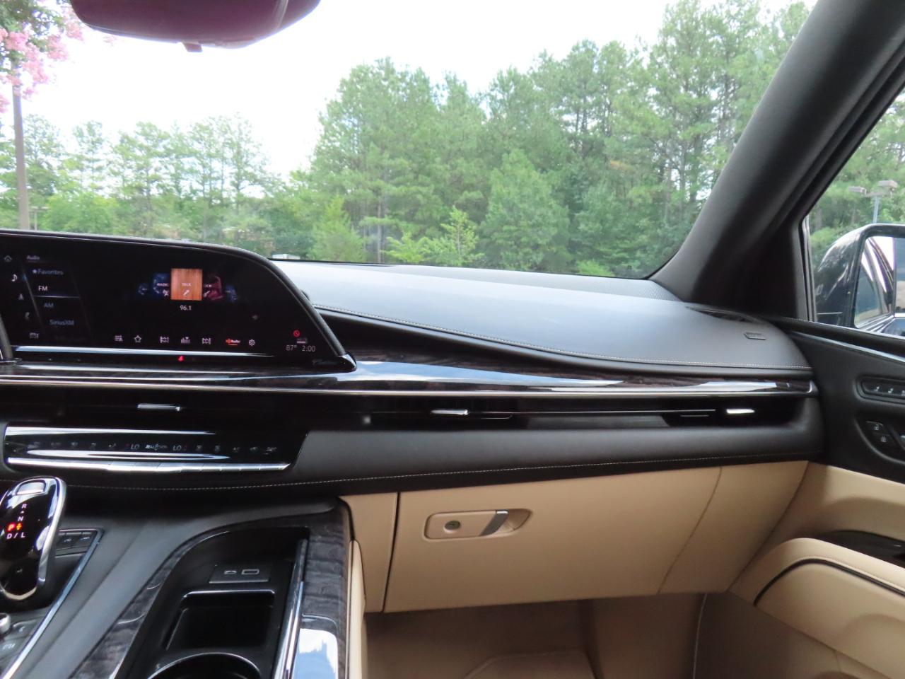 Cadillac Escalade Premium Luxury AWD 2021
