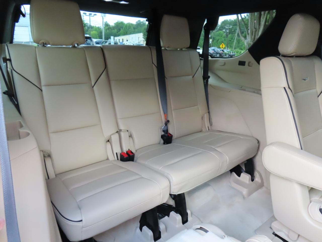 Cadillac Escalade Premium Luxury AWD 2021