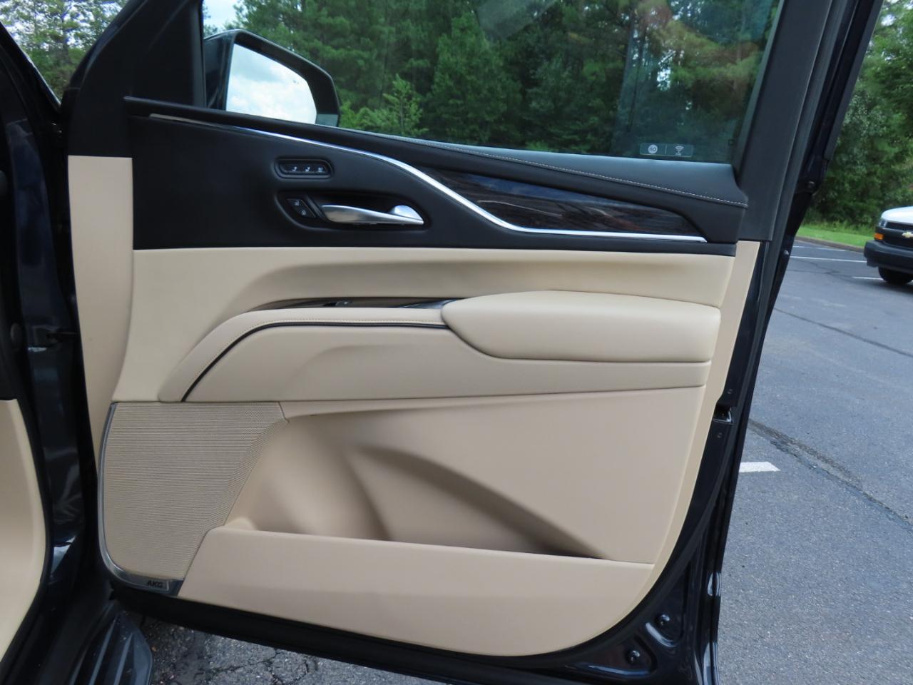 Cadillac Escalade Premium Luxury AWD 2021
