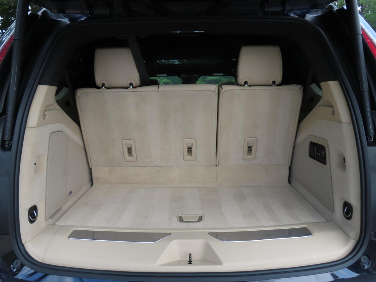 Cadillac Escalade Premium Luxury AWD 2021