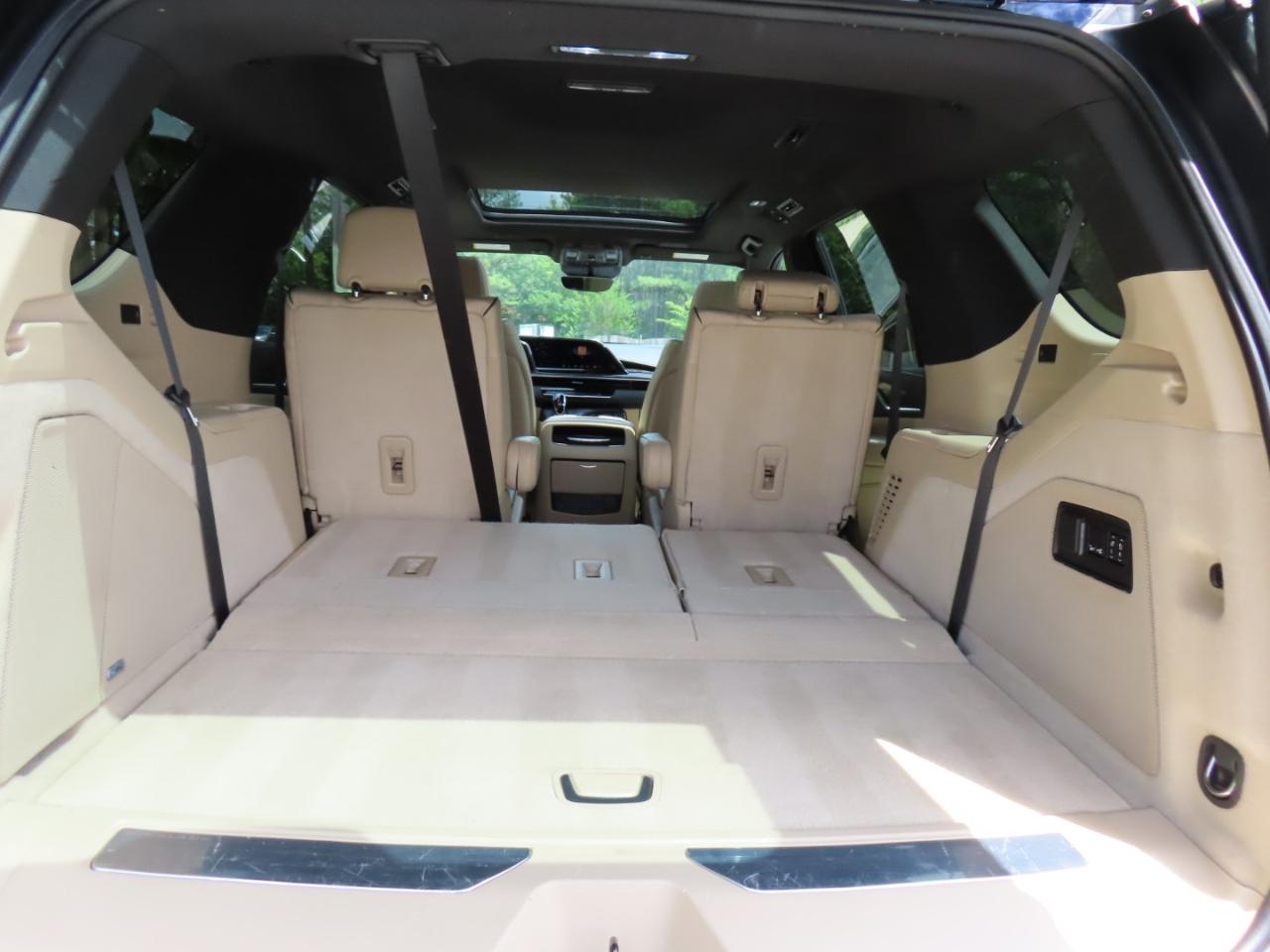 Cadillac Escalade Premium Luxury AWD 2021