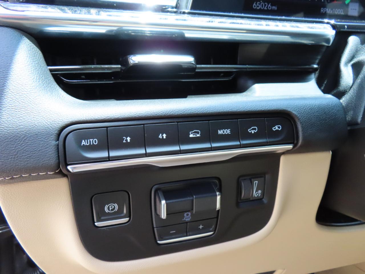 Cadillac Escalade Premium Luxury AWD 2021