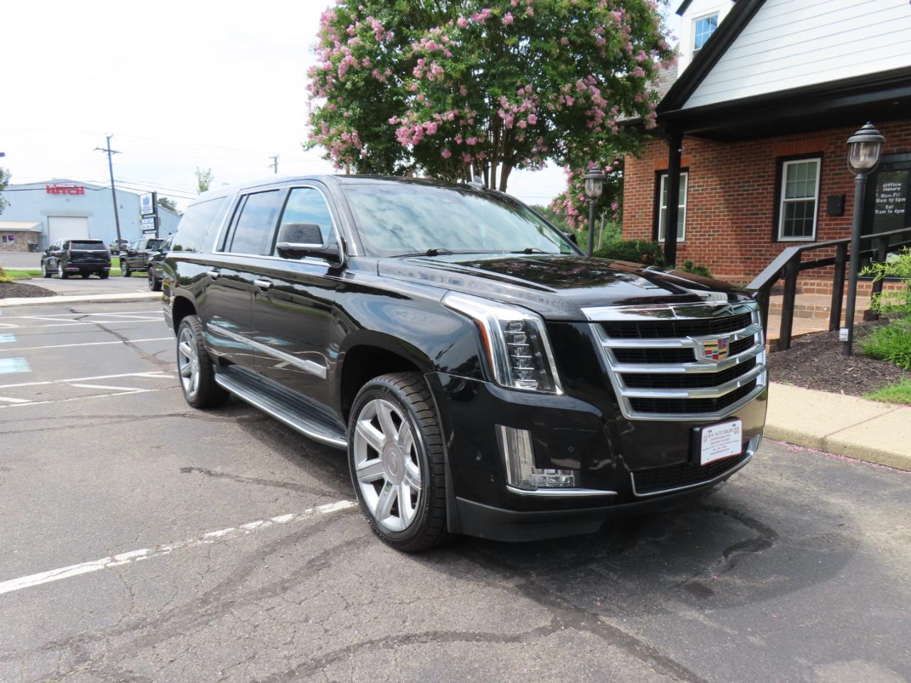 Cadillac Escalade ESV Luxury 4WD 2017