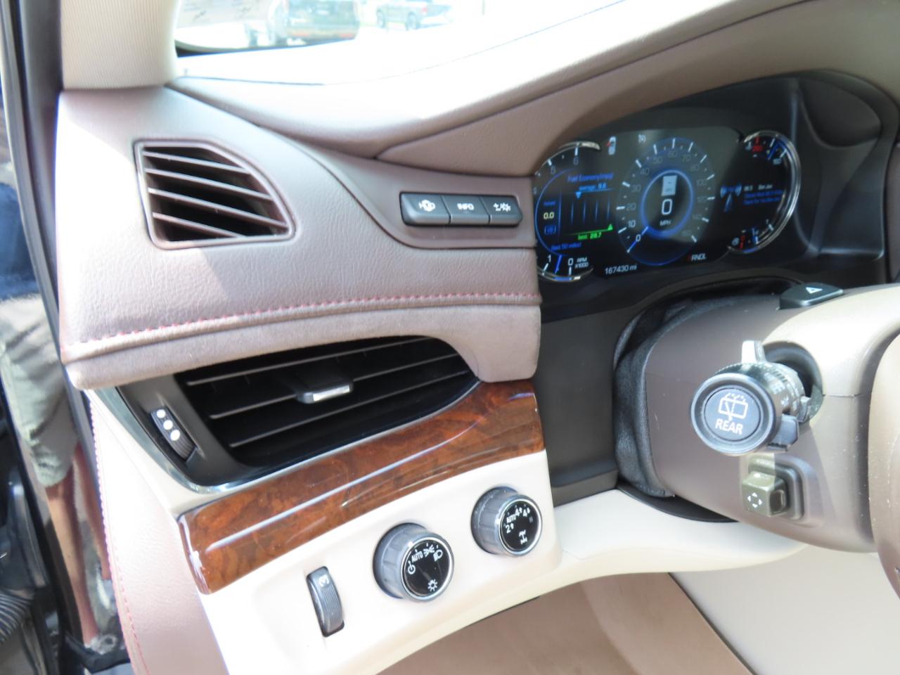 Cadillac Escalade ESV Luxury 4WD 2017