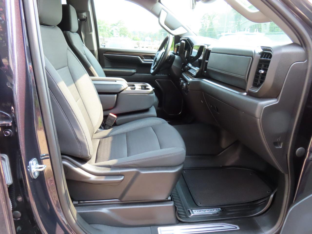 Chevrolet Silverado 1500 LT Crew Cab 4WD 2023