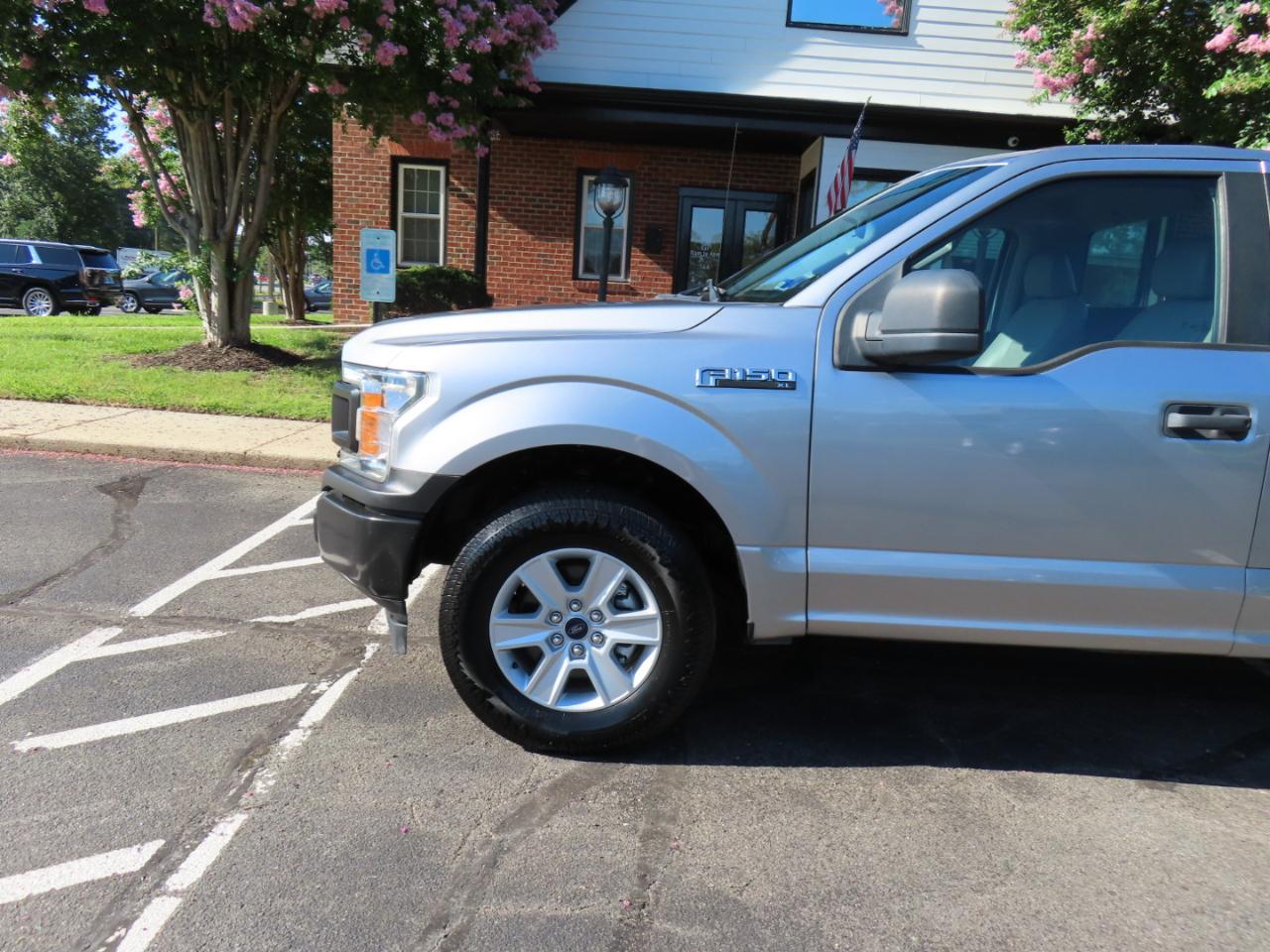 Ford F-150 XL 8-ft. Bed 2WD 2020