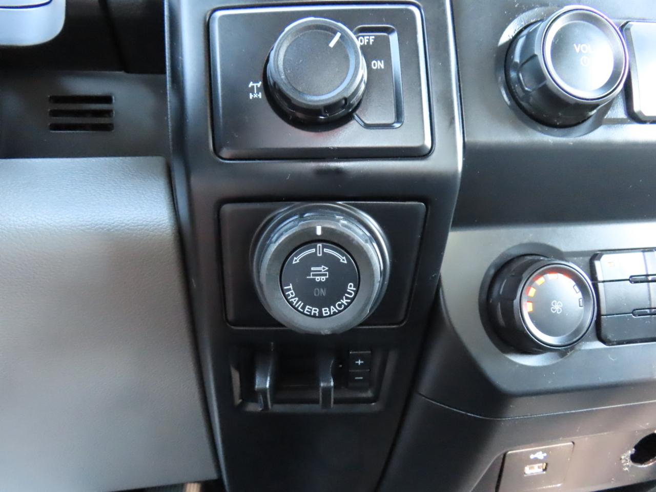 Ford F-150 XL 8-ft. Bed 2WD 2020
