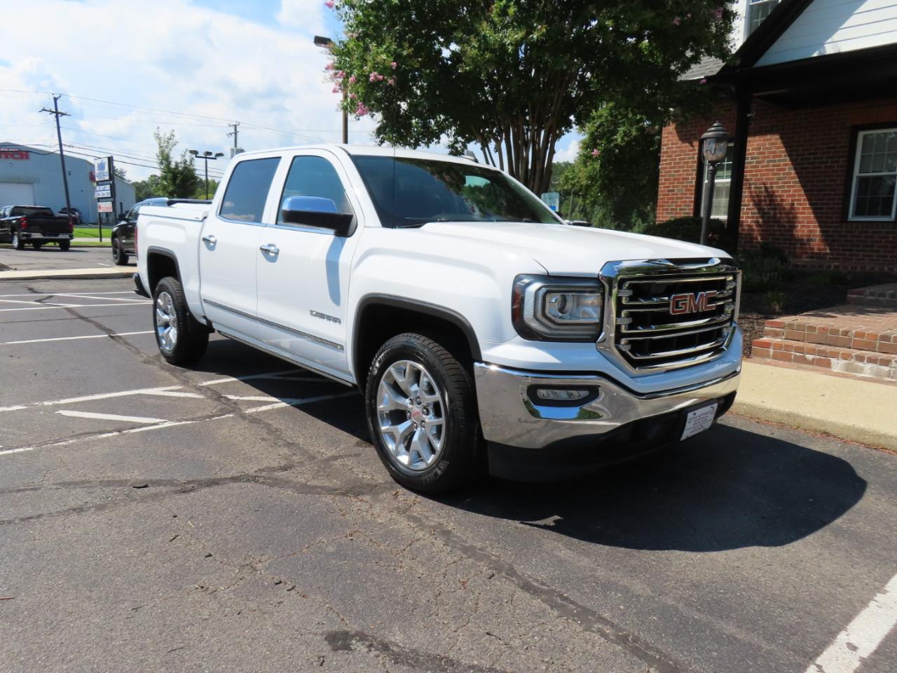 GMC Sierra 1500 SLT Crew Cab Long Box 2WD 2017