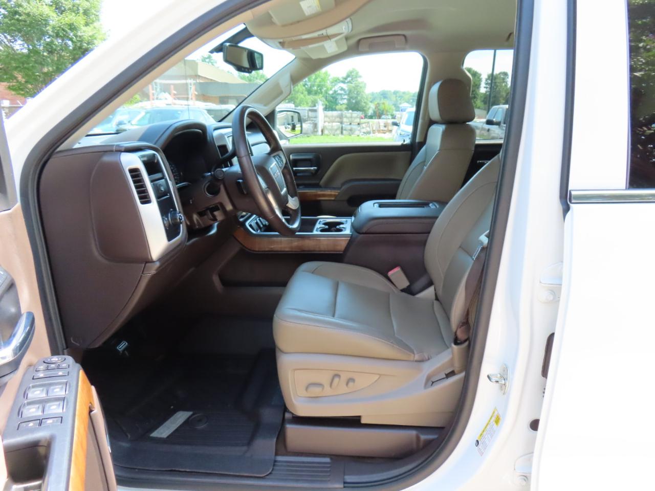 GMC Sierra 1500 SLT Crew Cab Long Box 2WD 2017