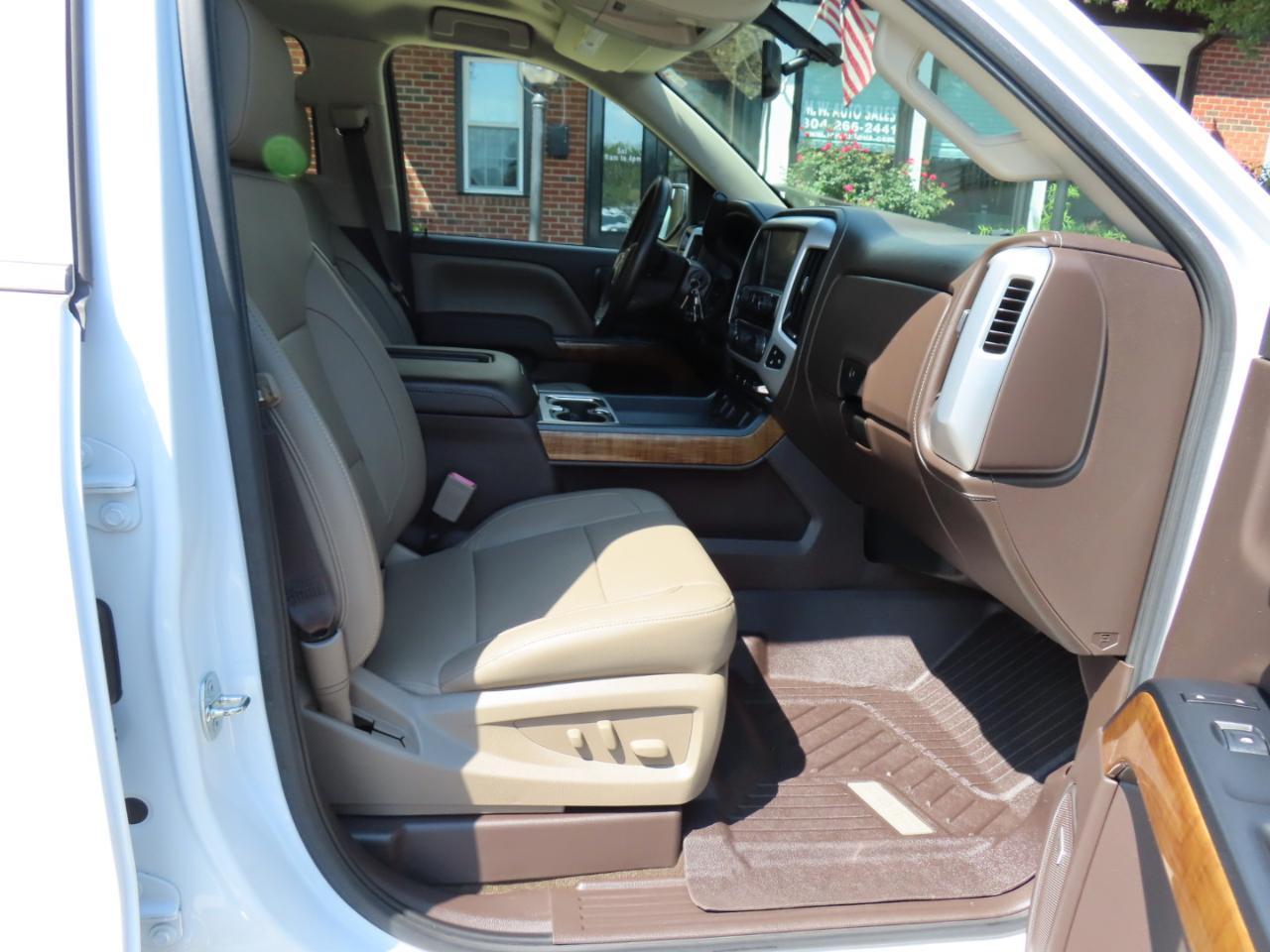 GMC Sierra 1500 SLT Crew Cab Long Box 2WD 2017