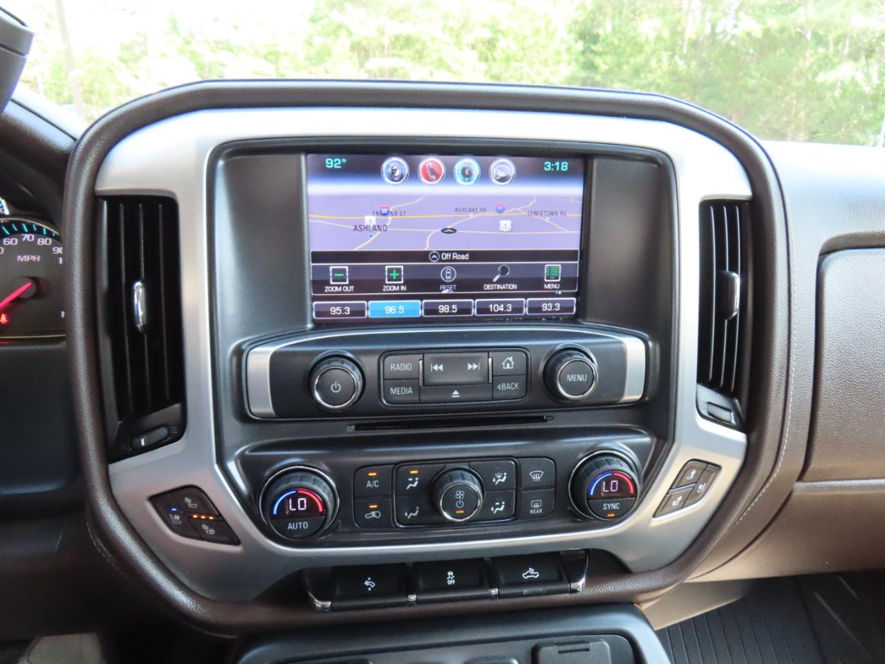GMC Sierra 1500 SLT Crew Cab Long Box 2WD 2017