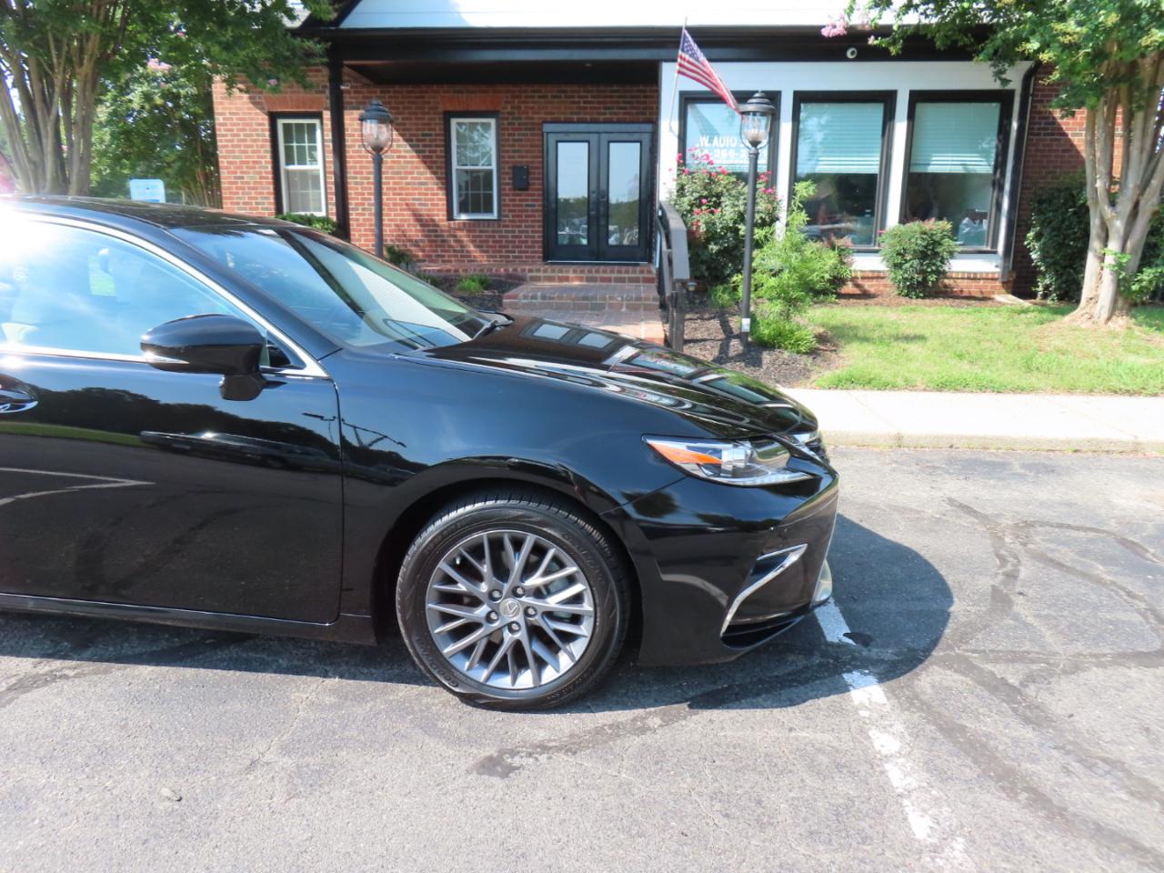 Lexus ES 350 Sedan 2018