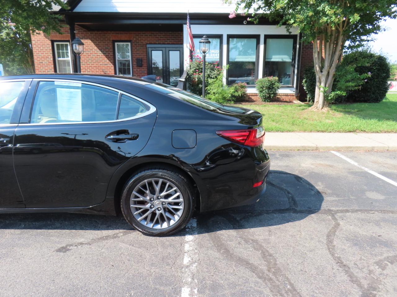 Lexus ES 350 Sedan 2018