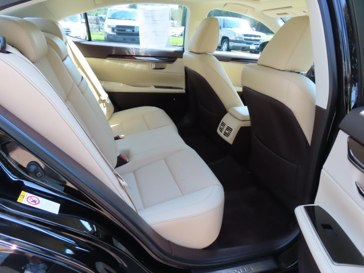 Lexus ES 350 Sedan 2018