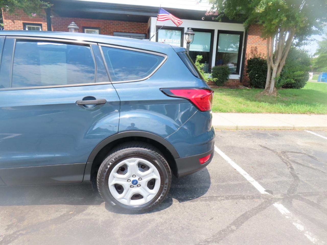 Ford Escape S FWD 2019