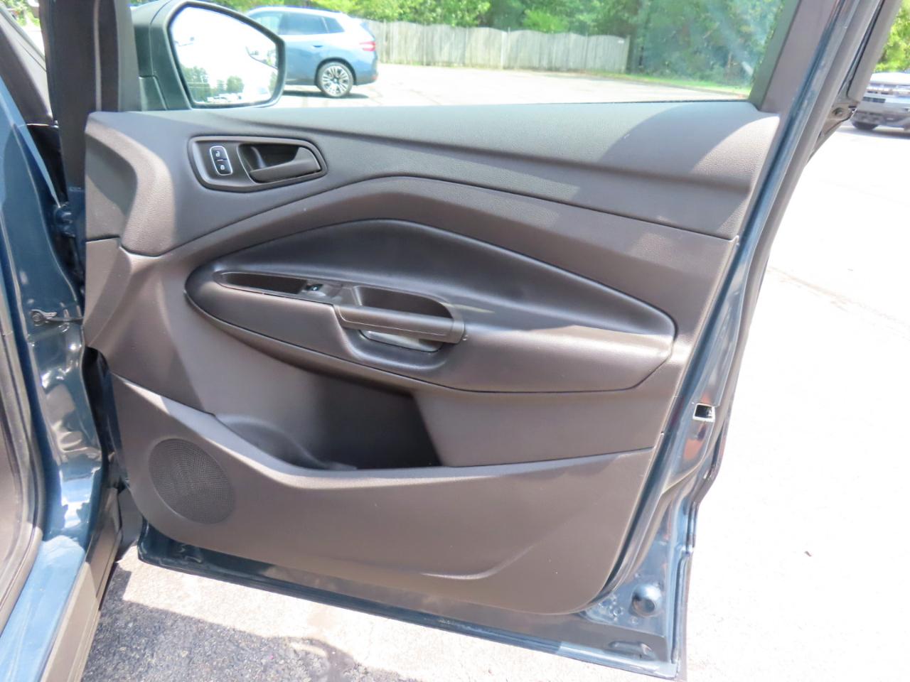 Ford Escape S FWD 2019
