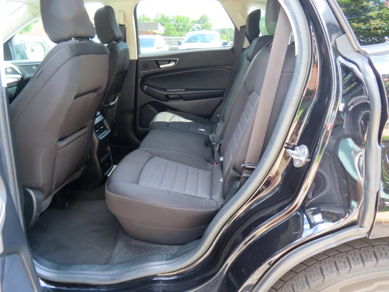 Ford Edge SE FWD 2021