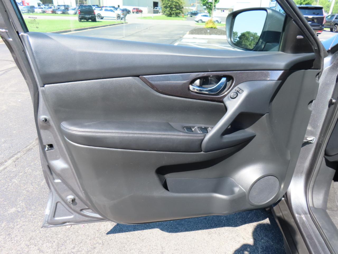 Nissan Rogue SV AWD 2018