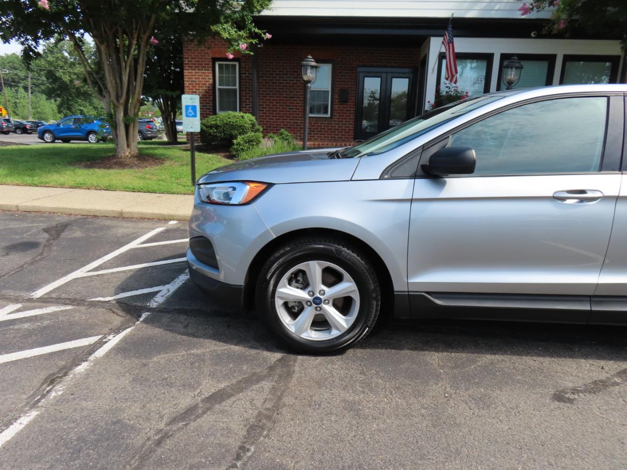 Ford Edge SE FWD 2020