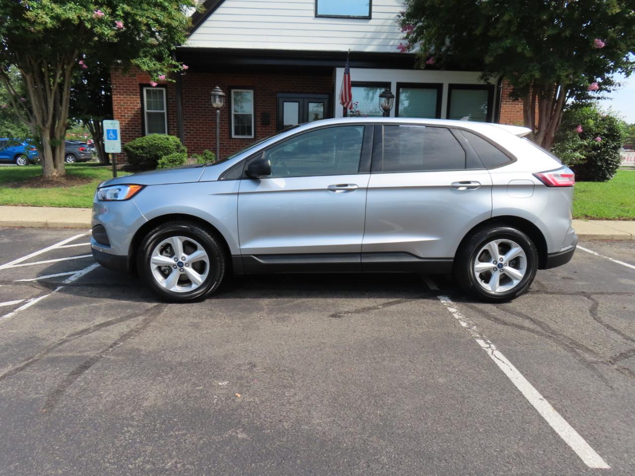 Ford Edge SE FWD 2020