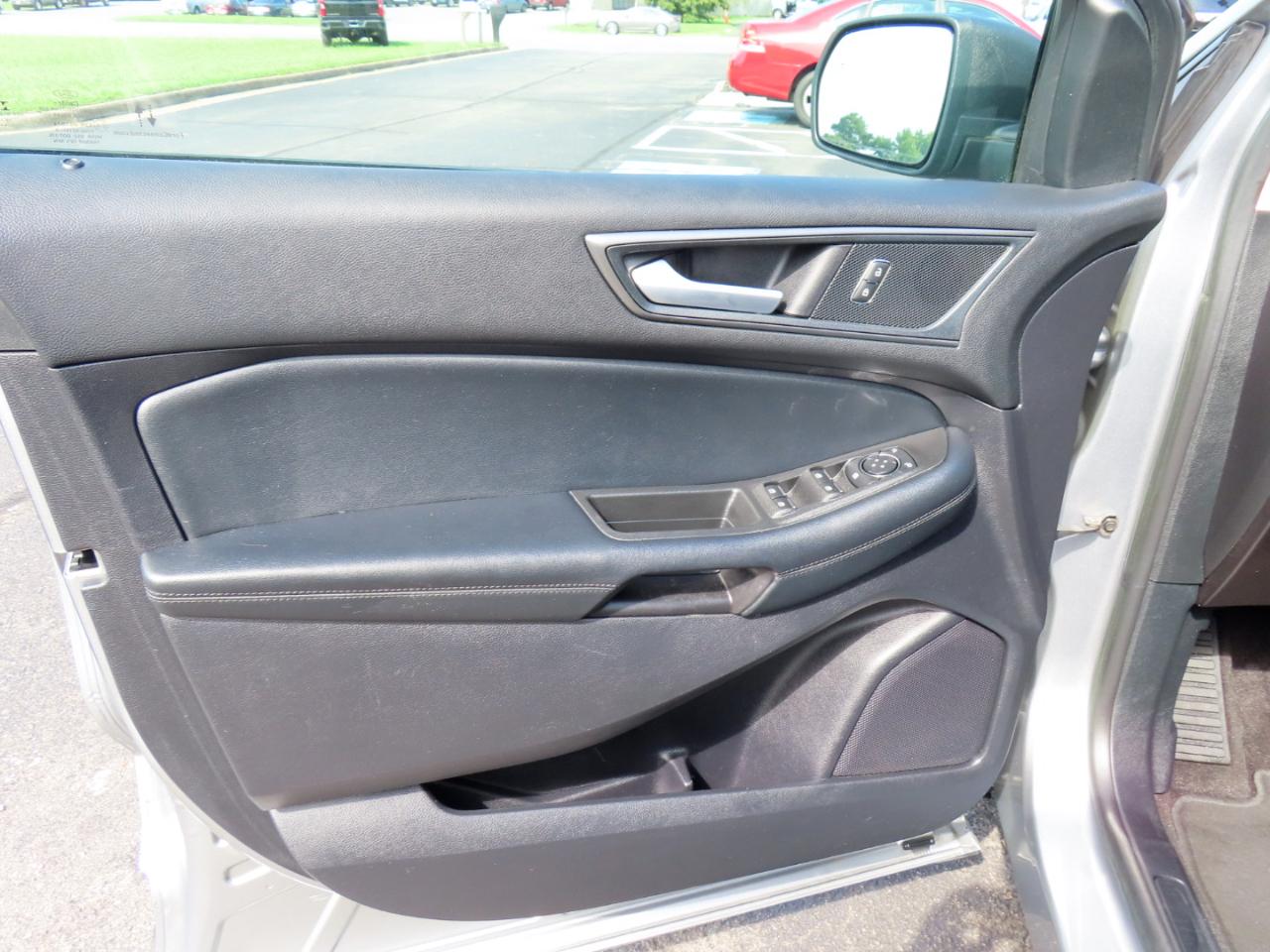Ford Edge SE FWD 2020