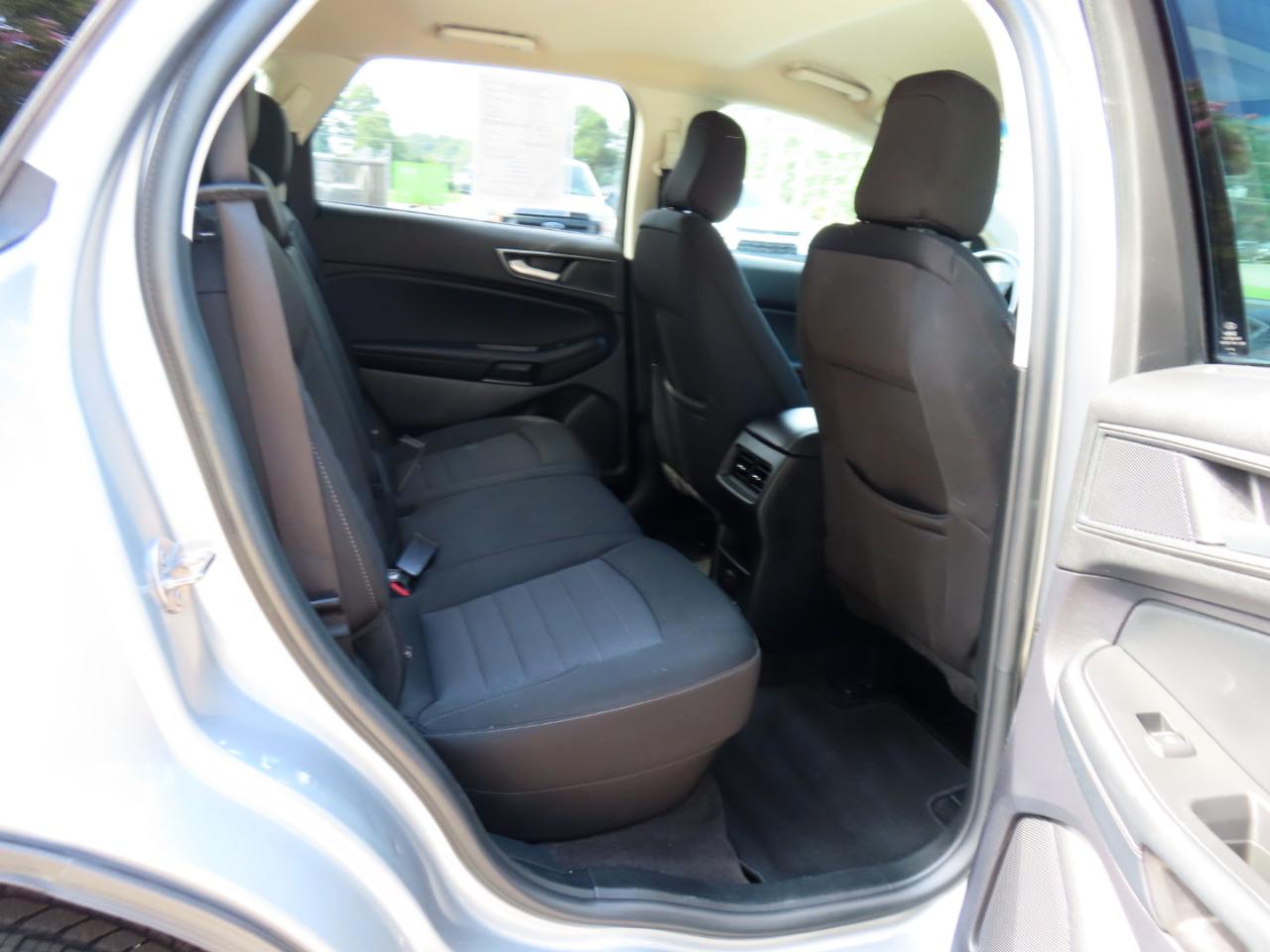Ford Edge SE FWD 2020