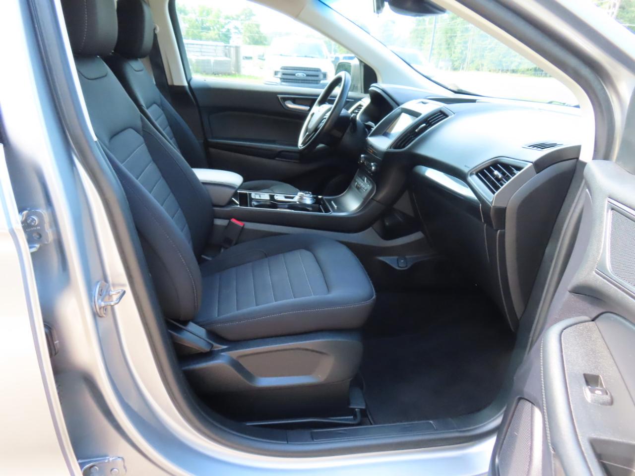 Ford Edge SE FWD 2020
