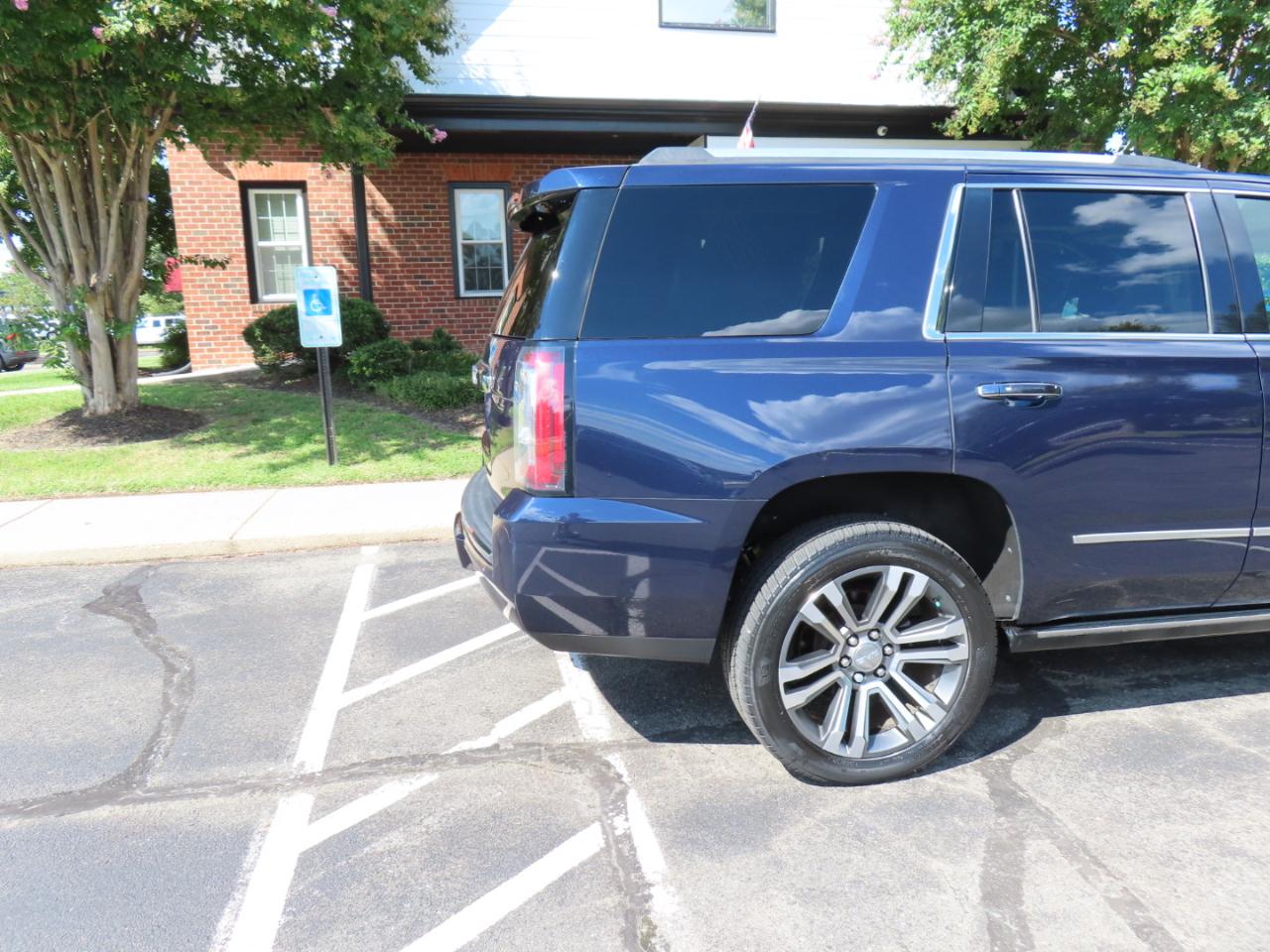 GMC Yukon Denali 4WD 2019