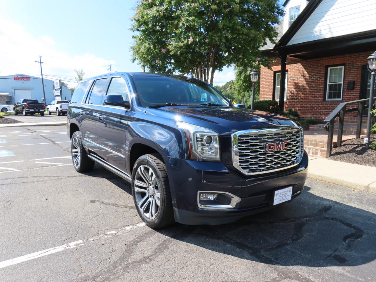 GMC Yukon Denali 4WD 2019