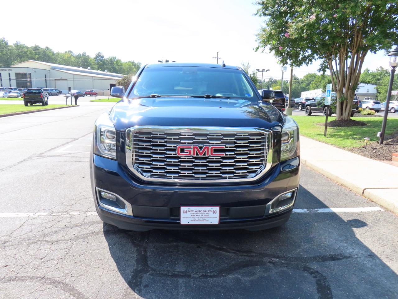 GMC Yukon Denali 4WD 2019