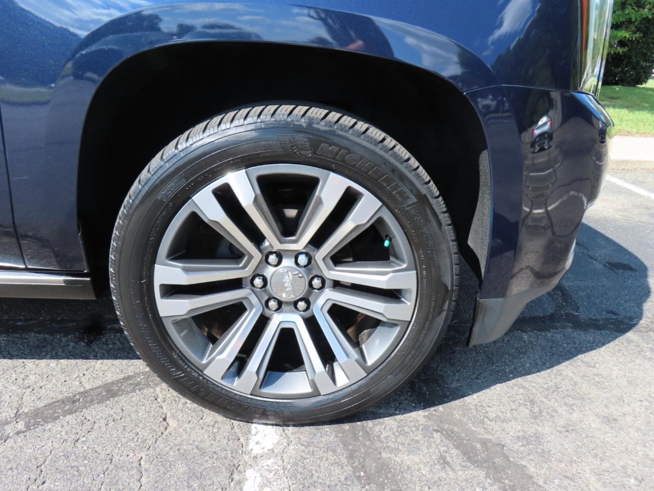 GMC Yukon Denali 4WD 2019