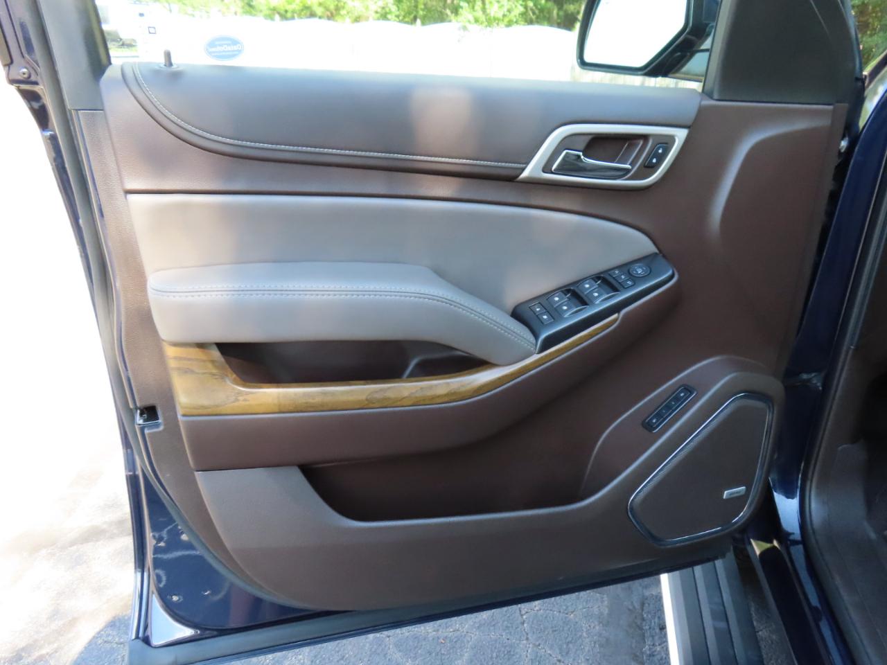 GMC Yukon Denali 4WD 2019