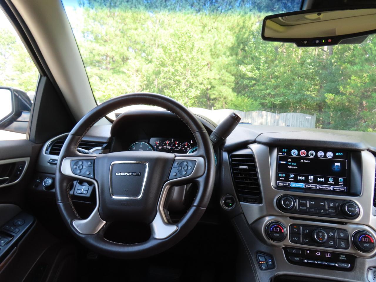 GMC Yukon Denali 4WD 2019