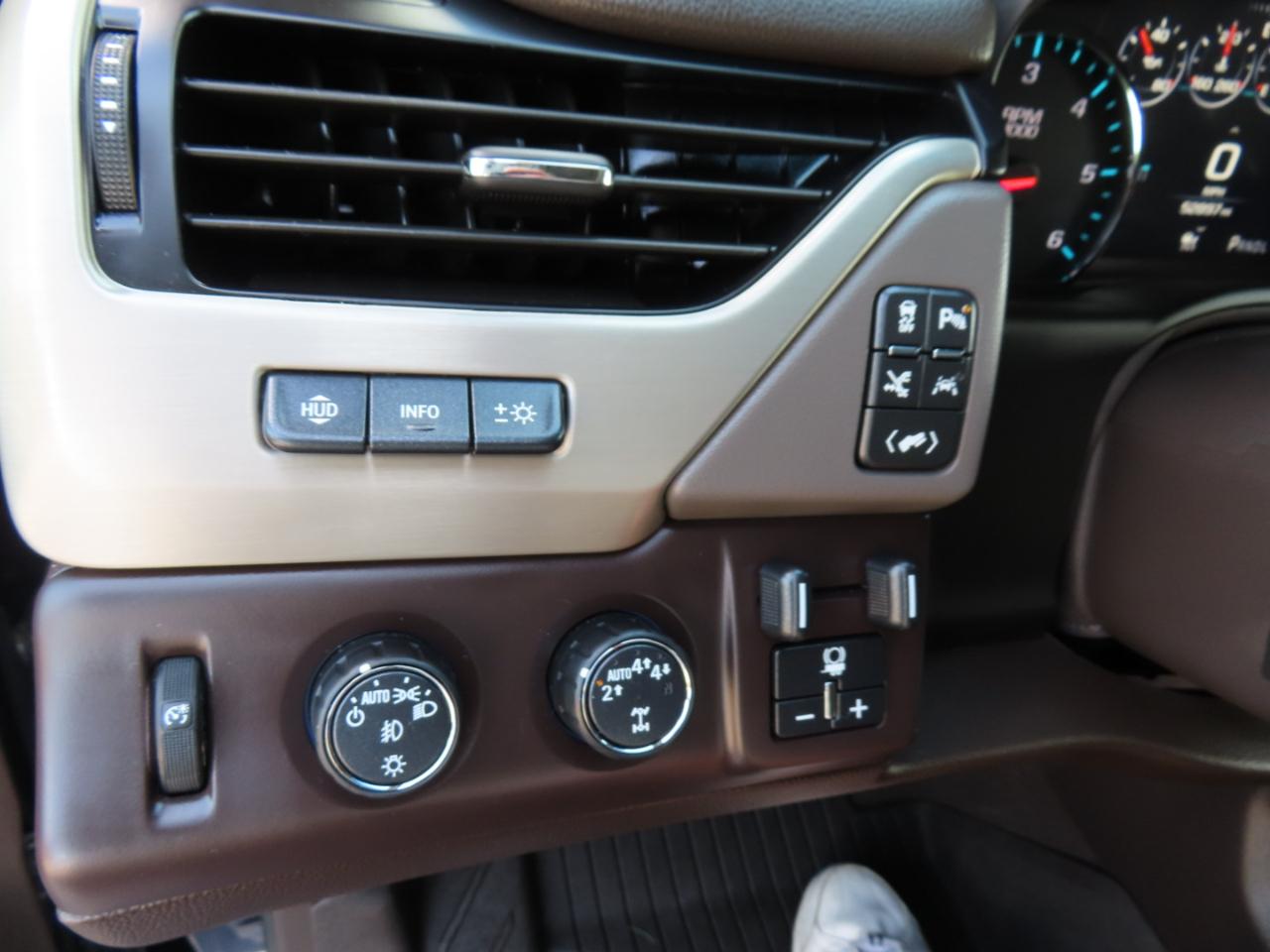 GMC Yukon Denali 4WD 2019