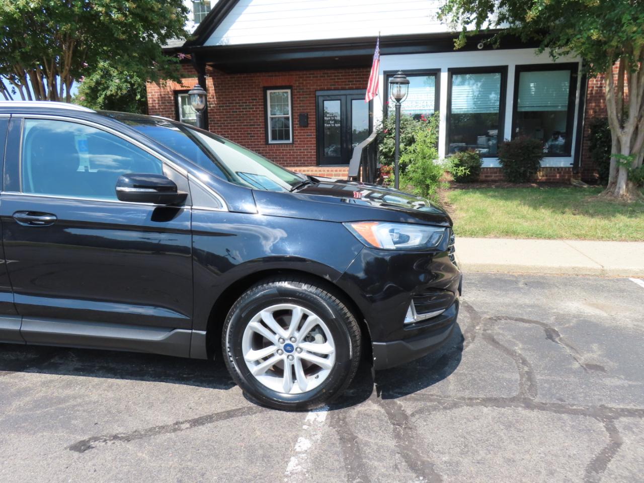 Ford Edge SEL FWD 2019