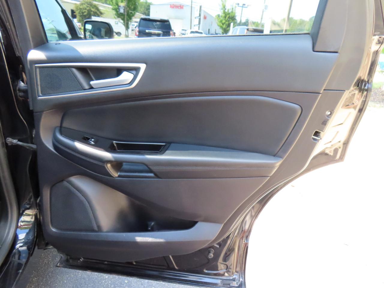 Ford Edge SEL FWD 2019