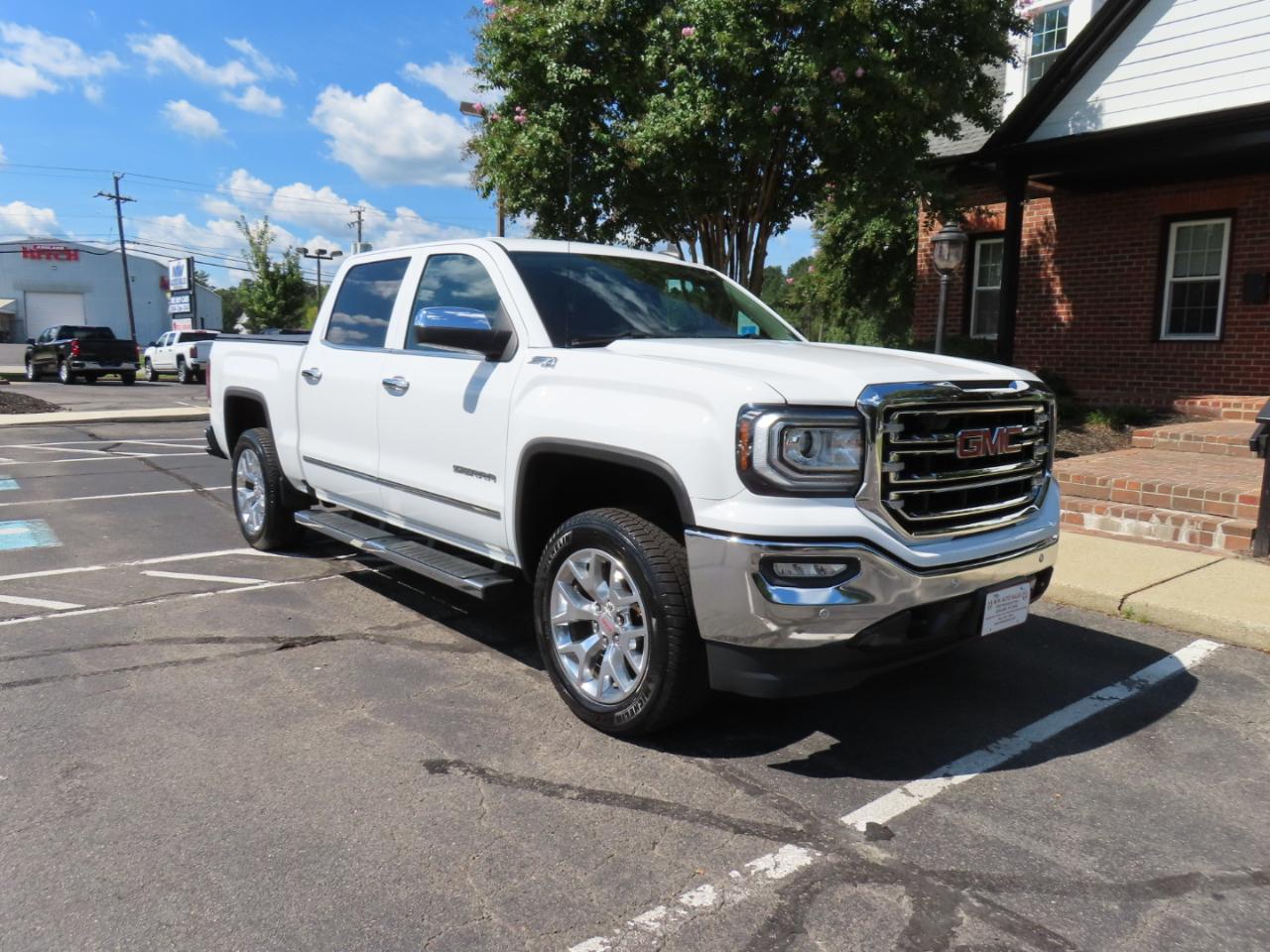 GMC Sierra 1500 SLT Crew Cab Short Box 4WD 2017