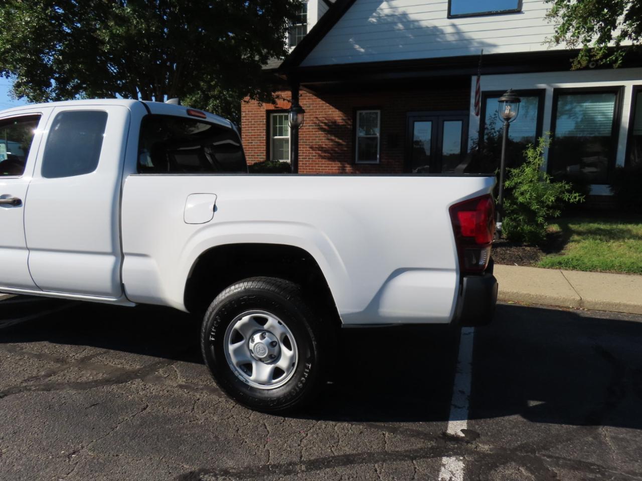 Toyota Tacoma SR5 Access Cab I4 6AT 2WD 2022