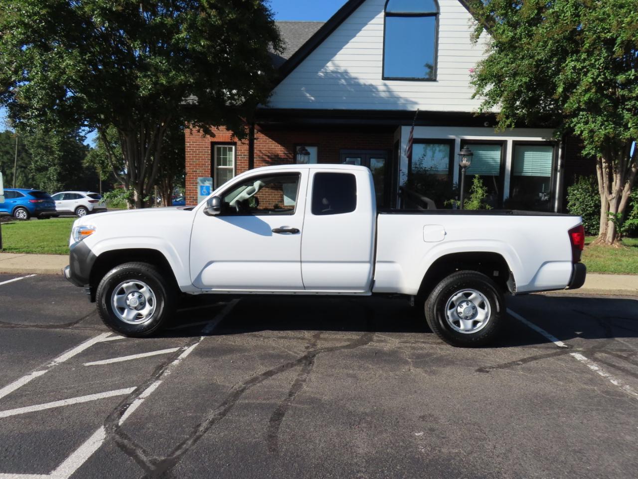Toyota Tacoma SR5 Access Cab I4 6AT 2WD 2022